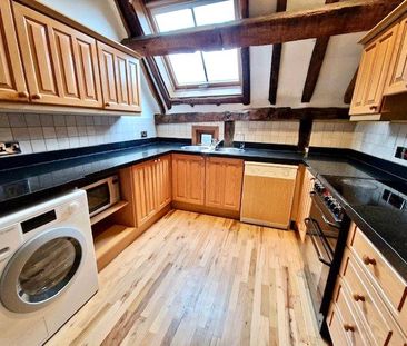 3 bedroom terraced barn conversion to rent - Photo 5