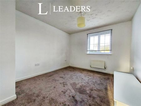 2 bedroom apartment to rent Browning Drive, Wickford, Essex, SS12 - Photo 5