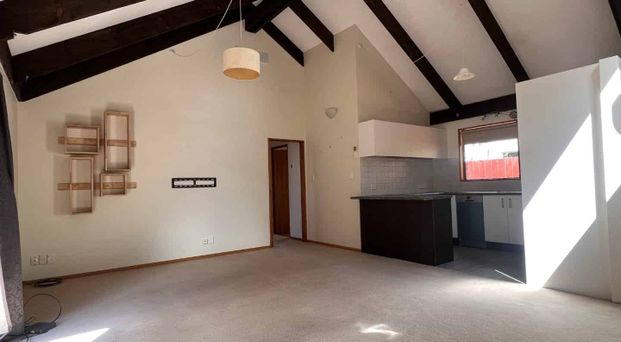 Very nice home in a quiet location - Photo 1