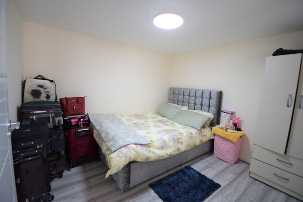 2 Bed Detached House, Portland Terrace, IG1 - Photo 1