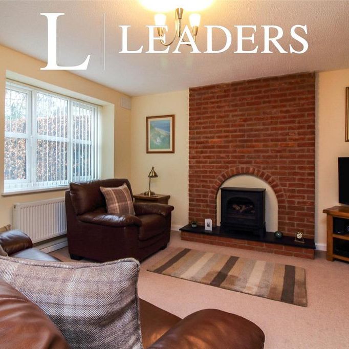 3 bedroom semi-detached house to rent - Photo 1