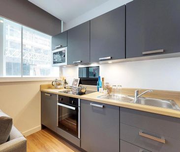 Studio to rent - Photo 6