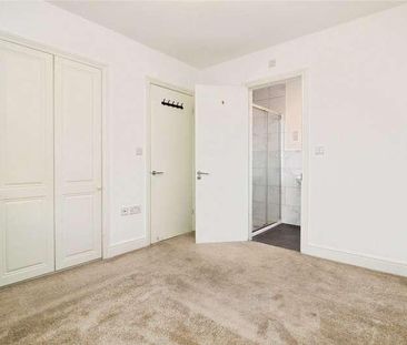 North Weald Close, Hornchurch, Essex, RM12 - Photo 5