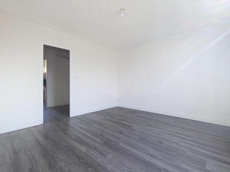 Location Appartement 3 pièces 53m² PERPIGNAN 66000 - Photo 3