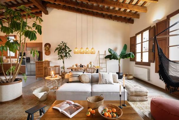 Carrer de Verdaguer i Callís, Barcelona, Catalonia 08003 - Photo 1