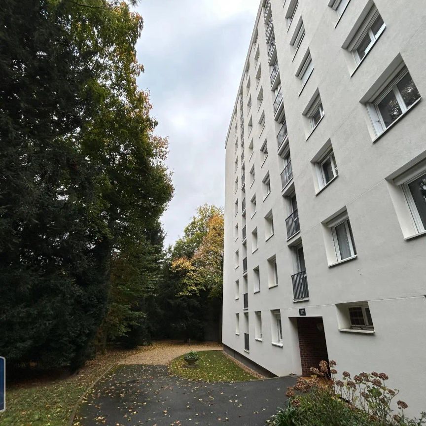 Appartement à louer 2 pièces 56.19m² - Photo 1