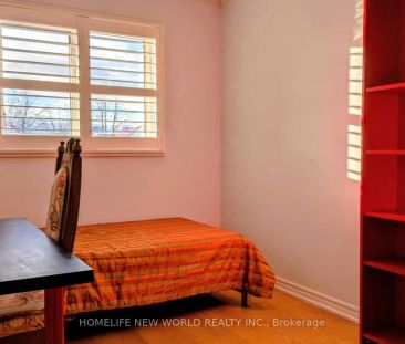 100 CASTLE PARK BOULEVARD - Photo 5