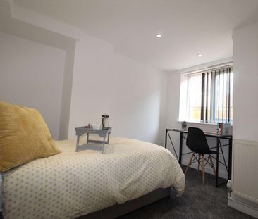 Village Terrace Room 1 - Photo 1