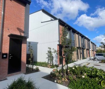 Westgate, 3Bedroom - Photo 2