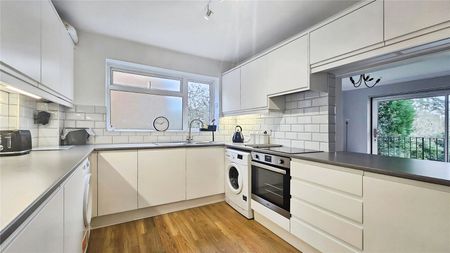 Fordbridge Road, Ashford, Surrey, TW15 2SR - Photo 4