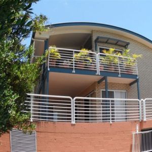 2-Bedroom House in the Heart of Manly - Photo 3