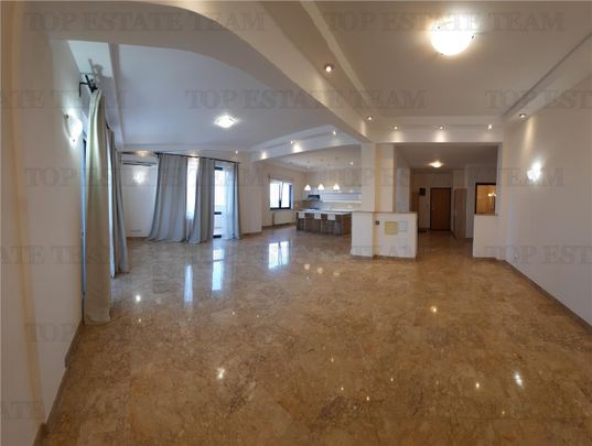Inchiriere apartament generos, view superb,4 camere Arcul de Triumf - Photo 1