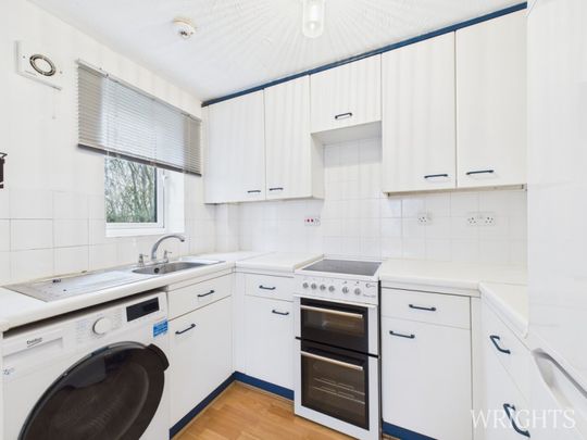 1 bedroom Apartment - LEYSDOWN, WELWYN GARDEN CITY - Photo 1