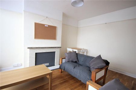 3 bedroom terraced house to rent - Photo 4