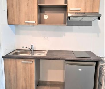 Location Appartement 2 pièces 43m² LORMONT 33310 - Photo 3