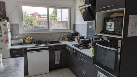 Maison 5 pièces – 104 m² environ à Bourgbarré (ref : HG70121) - Photo 4