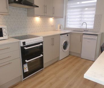 2 bedroom property to rent - Photo 4