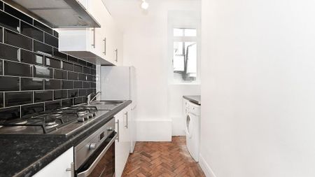 2 bedroom flat to rent - Photo 3