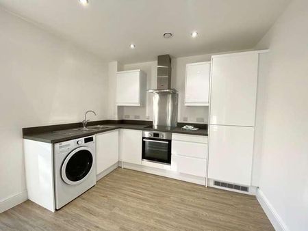 Schooner Drive, Cardiff, CF10 - Photo 5