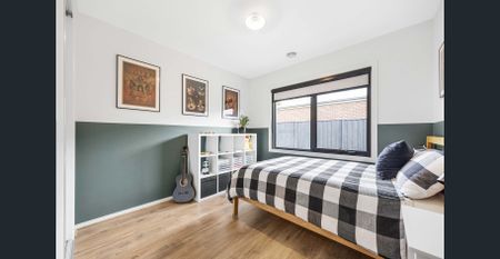 Stylish Modern Living With Large Backyard & Entertaining Area - Photo 3