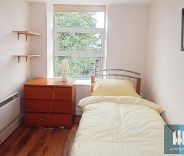 2 bedroom apartment to rent - Photo 2