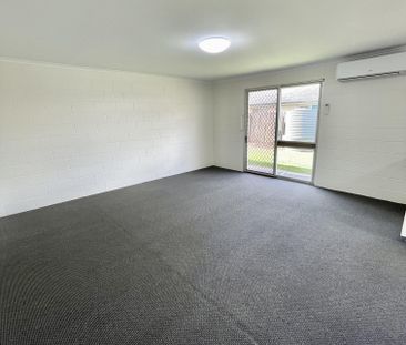 Renovated Unit – Short Stroll into Town - Photo 3