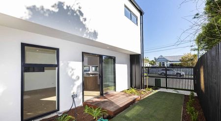 Brand New Three Bedroom Home! - Photo 3