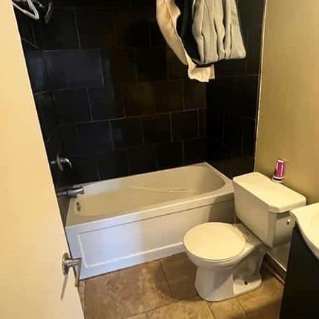 616 Victoria St, Unit 1, Kingston, ON - Photo 4