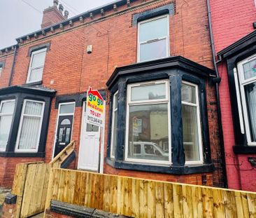 4 bedroom terraced house to rent - Photo 1