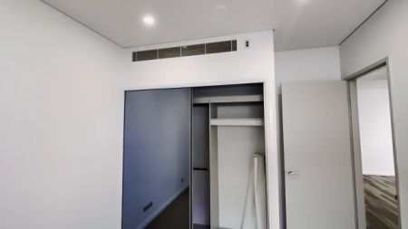 25 Rothschild Ave, Sydney - Photo 4