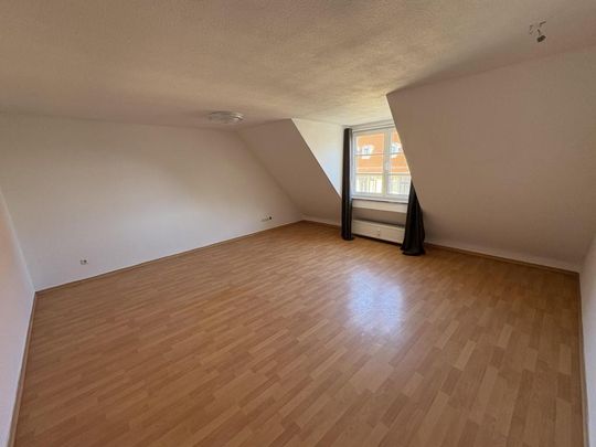 Zentral gelegene Zwei-Raum-Wohnung mit modernem Bad - Zwickau - Photo 1