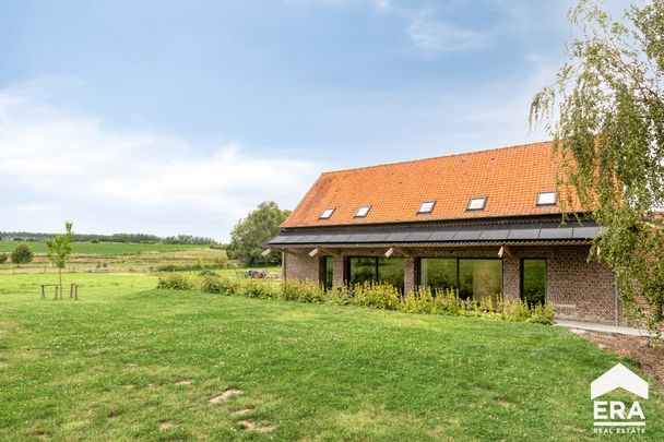 Unieke en volledig ecologische gerenoveerde woning te huur - Photo 1