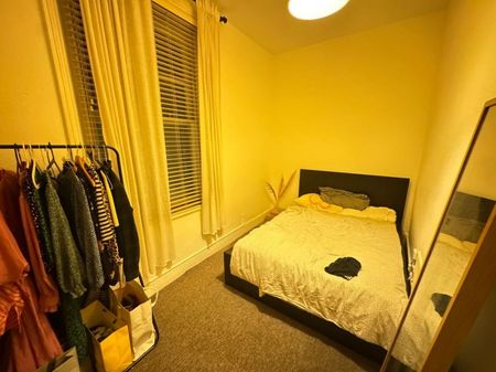 Stoke Newington High Street, London - Photo 5