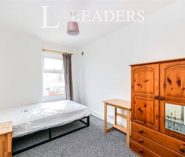 4 bedroom house to rent - Photo 3