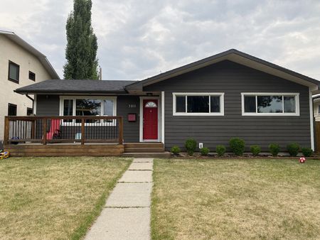 3811 Brooklyn Crescent Northwest, Calgary - Photo 2