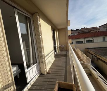 Location Appartement 3 pièces 55 m2 à Sainte-Maxime - Photo 4