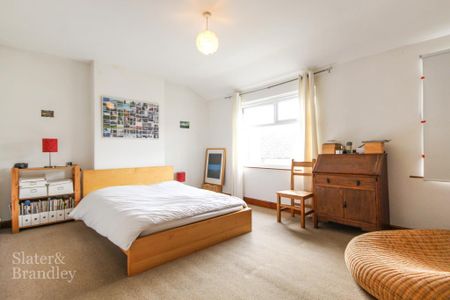 2 bedroom terraced house to rent - Photo 3