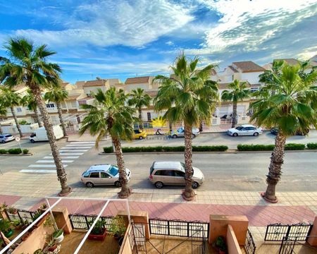 Long term rental, 3 bedroom townhouse in Aguamarina, Orihuela Costa. - Photo 4