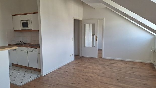 Singelwohnung mit EBK ab SOFORT für Sie da - Photo 1