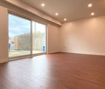 For Lease - 1261 Redbank Crescent, Oakville, Ontario - Photo 2