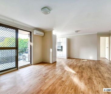 Stylish Updated Apartment - Walking distance to Toowong Village - Photo 5