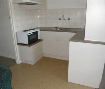 5/4 Kemp Avenue, Port Lincoln SA 5606 - House For Rent | Domain - Photo 4