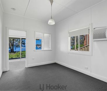 WATERFRONT RESERVE - Photo 4