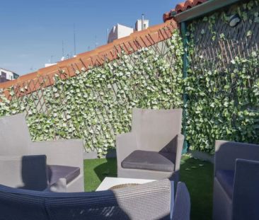 2-bedroom apartment for rent in Embajadores perfect for professionals - Photo 2