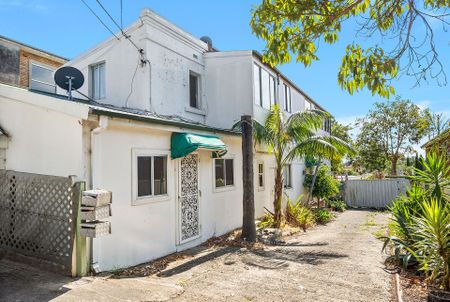 Neat 2-Bedroom Home in Small Complex of 3 - Photo 3