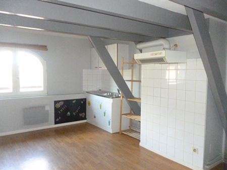 Location Appartement 3 pièces 85m² - Photo 2
