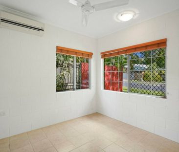 BRINSMEAD CHARMER!!! - Photo 2