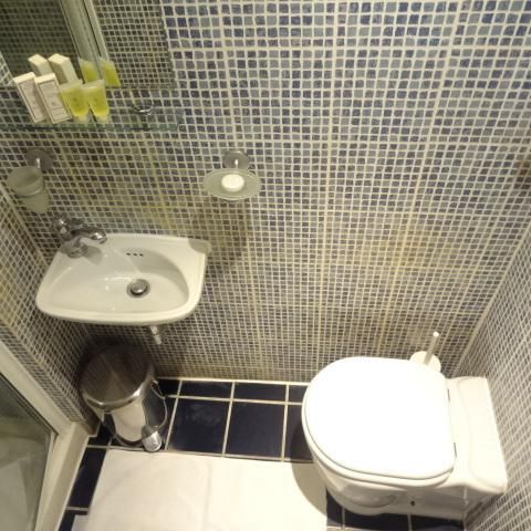 Flat 13 Gloucester Street, Pimlico SW1V 2DB - Photo 1