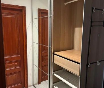 Moderní Byt 2+kk po rekonstrukci ve Vršovicích - Photo 1