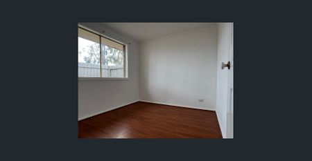 Beautiful 3-Bedroom Family Home in the Heart of Lynbrook!! - Photo 4